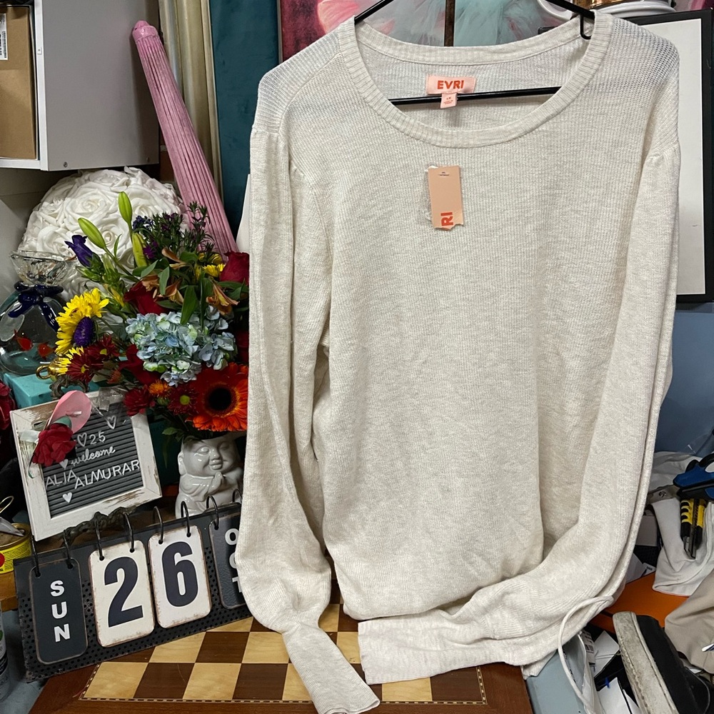 EVRI LONG SLEEVE PULLOVER SWEATER KNIT CREW NECK WHITE 1X PLUS SIZE